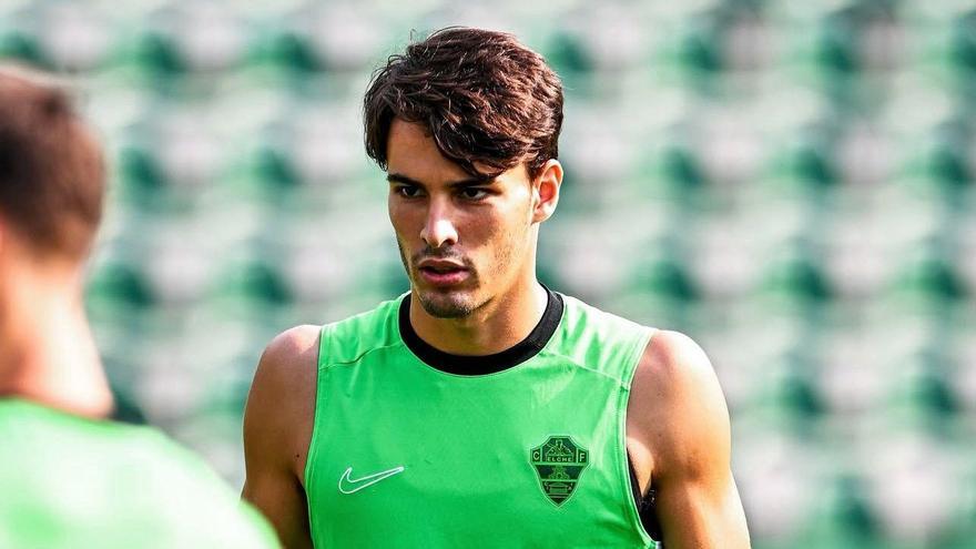 Fede Redondo y el Elche, una apuesta sin hueco... de momento