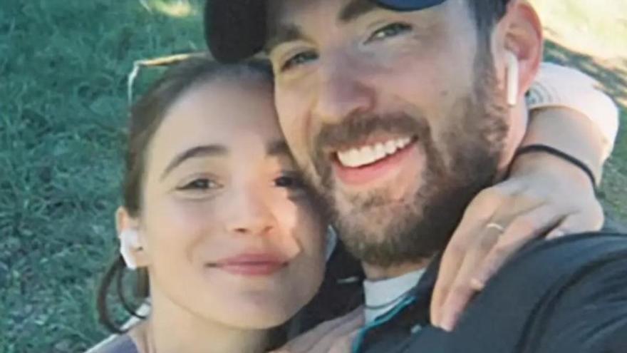 Chris Evans y su novia se han casado