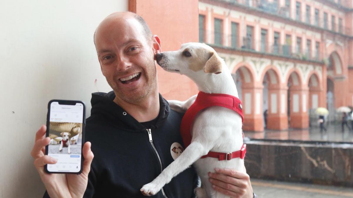 Pipper, el primer perro turista llega a Córdoba