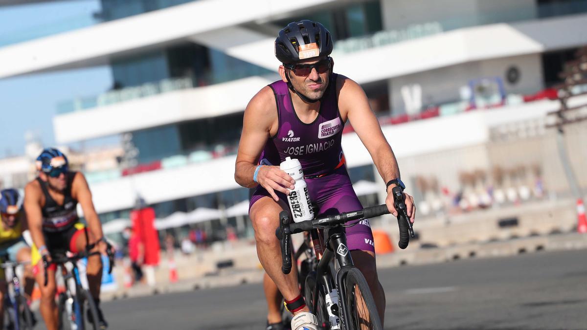 Búscate en las imágenes del campeonato de Europa de Triatlón . Distancia Olímpica