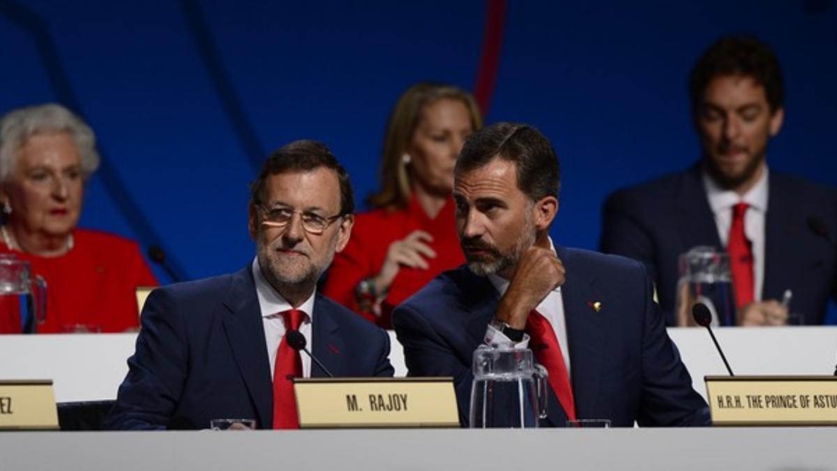 Rajoy y el príncipe Felipe, en Buenos Aires.