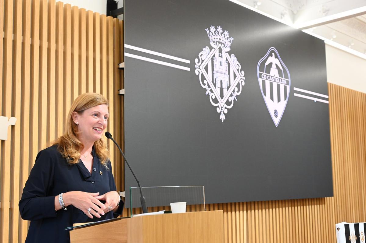 La alcaldesa Amparo Marco, durante su parlamento.