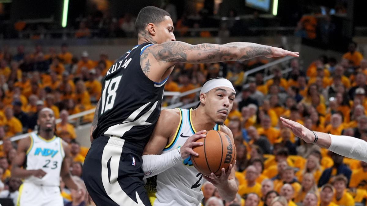 Kyle Kuzma en el primer partido de la serie de Playoffs ante los Indiana Pacers