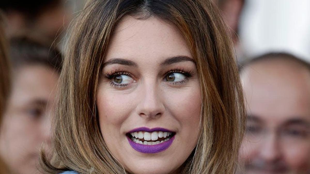 Blanca Suárez se llena la cara de purpurina por amistad