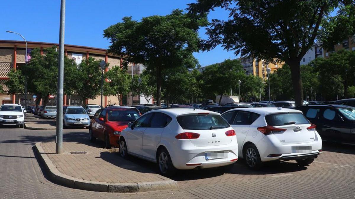 El aparcamiento de la plaza de toros llegó a adjudicarse pero, con la crisis, no se construyó.