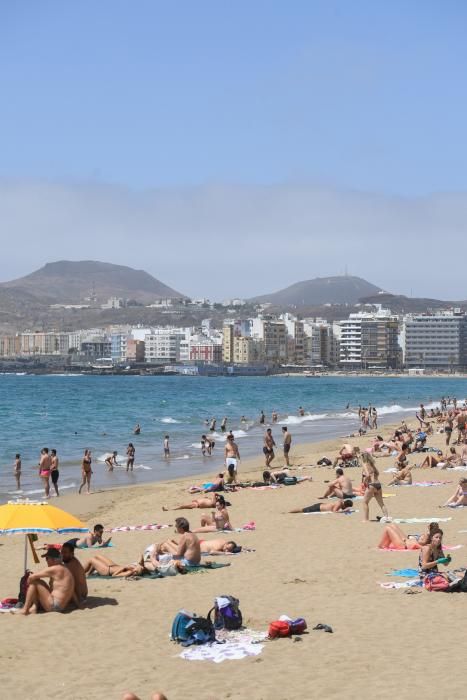 La fase 2 vuelve a llenar de vida Las Canteras