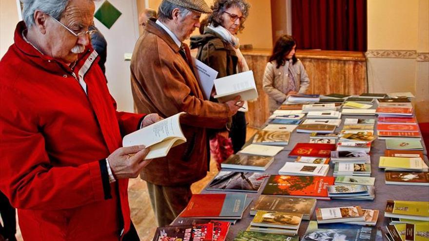 Cáceres celebra el día del libro