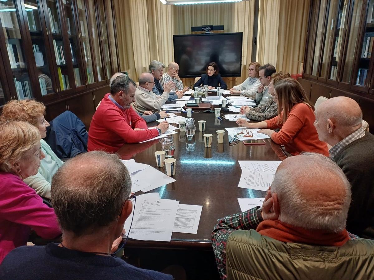Un momento de la reunión del patronato de la Fundación Uncastillo, que tuvo lugar el pasado 13 de enero en la DPZ.