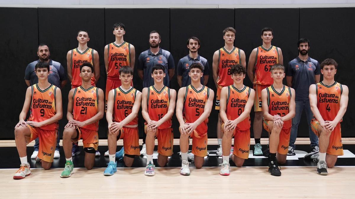 El València Basket presenta al equipo con el participará por decimonovena  vez en el Torneig Cadet del Genovés - Levante-EMV
