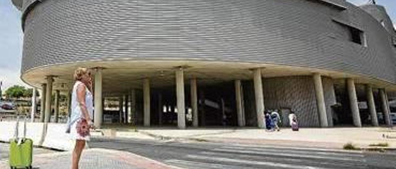 Imagen de la estación de autobuses de Benidorm.