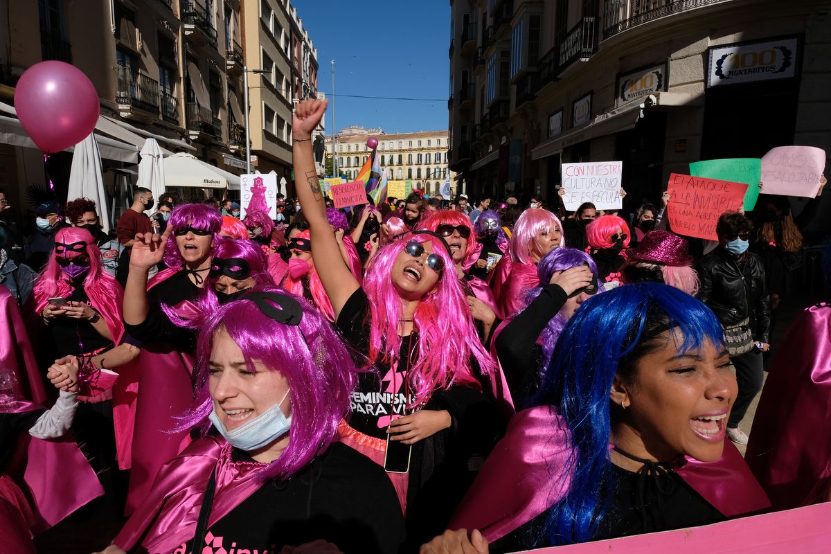 Manifestación en contra del desalojo de La Casa Invisible