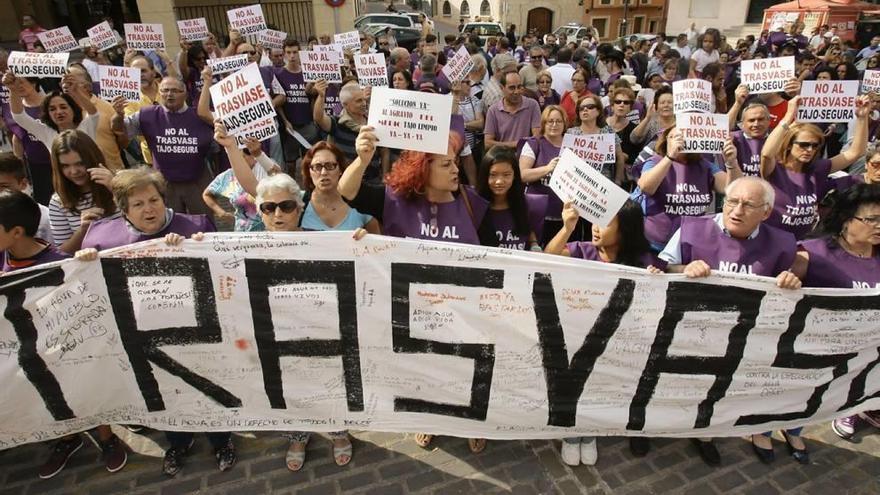 Protestas a lo largo  de la cuenca del Tajo para reclamar  el fin del trasvase