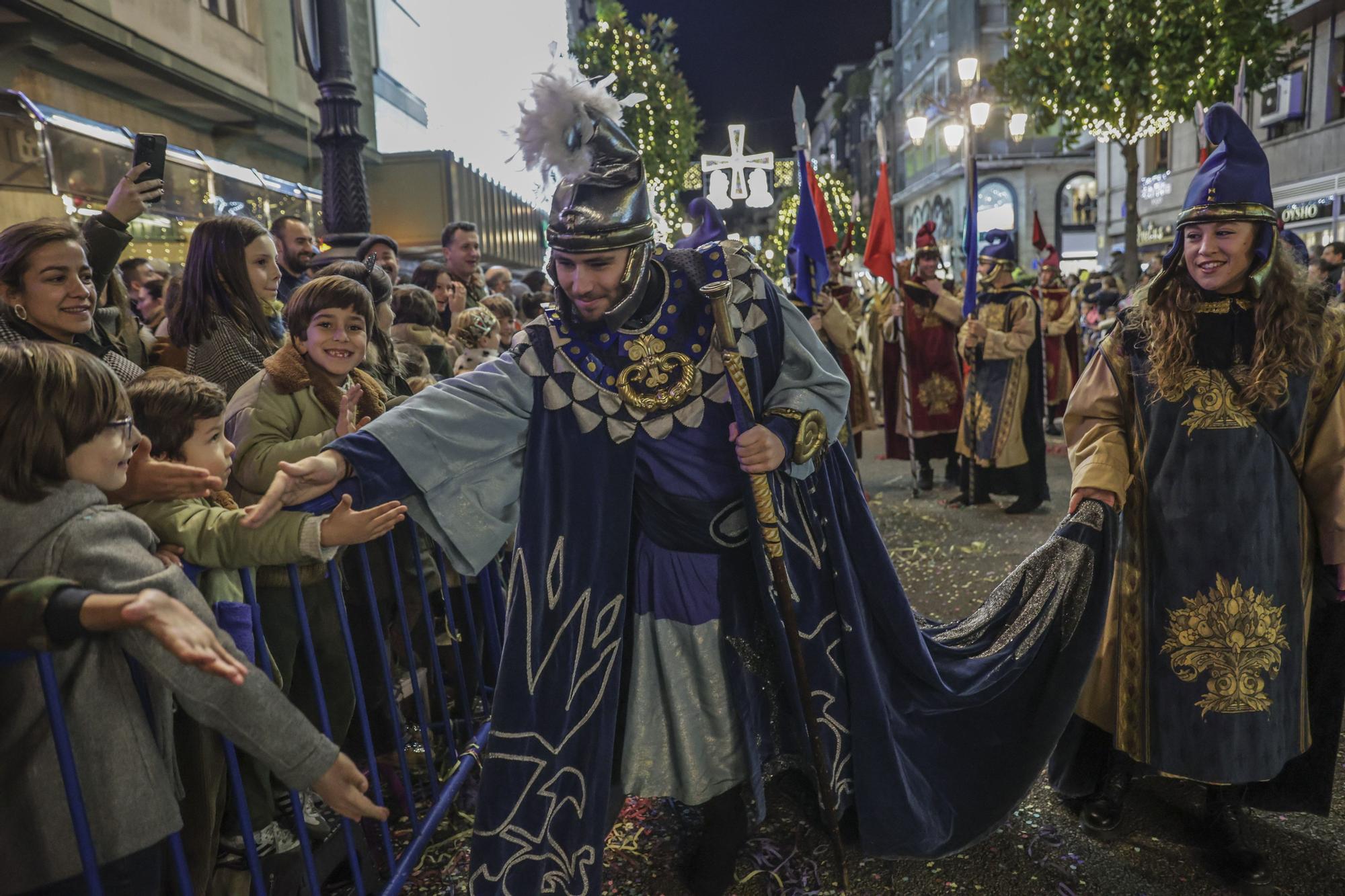 En imágenes: Así fue la multitudinaria cabalgata de Oviedo