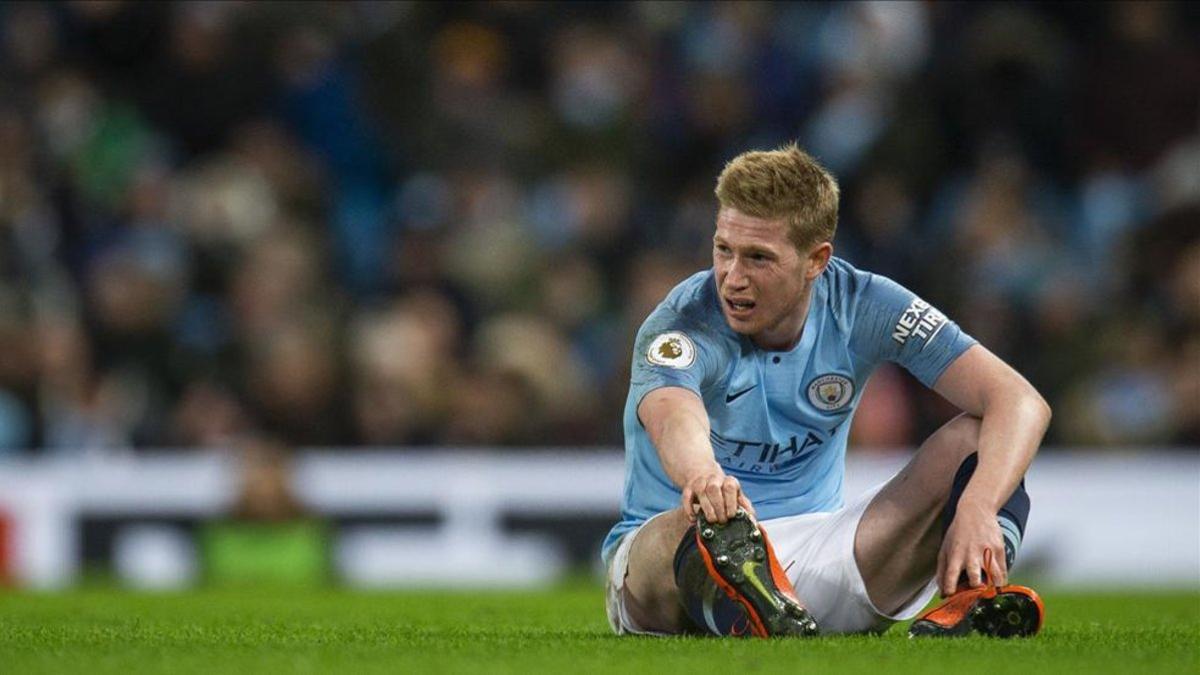 De Bruyne no solo saldrá perjudicado en lo deportivo sino también en lo financiero. No ingresará entre 1,1 y 1,7 millones por sus lesiones