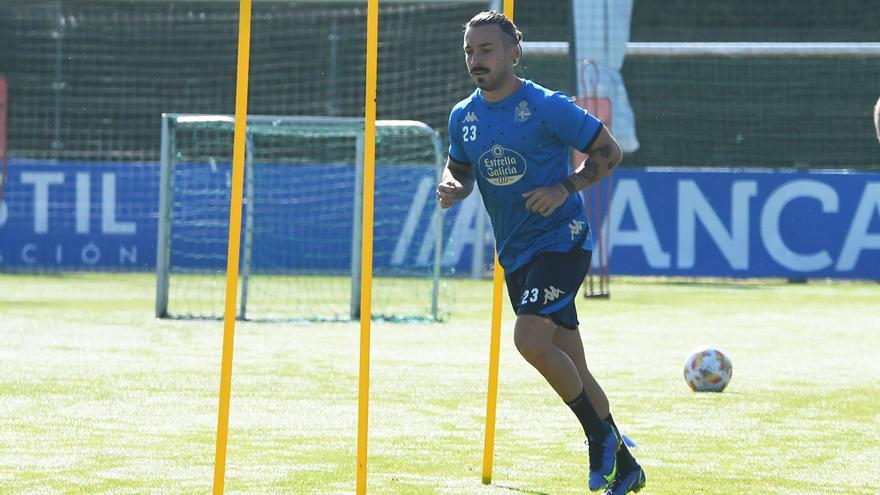 Héctor Hernández se despide del Deportivo con dardo al club
