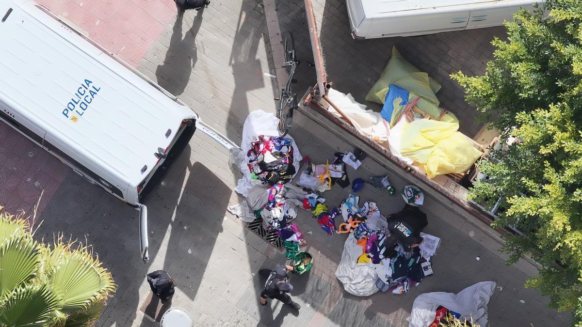 Imagen aérea del operativo desplegado en la Platja de Palma.