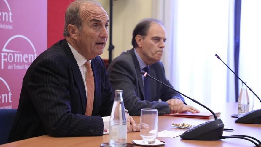 Fomento pide un pacto de salarios entre la CEOE y los sindicatos