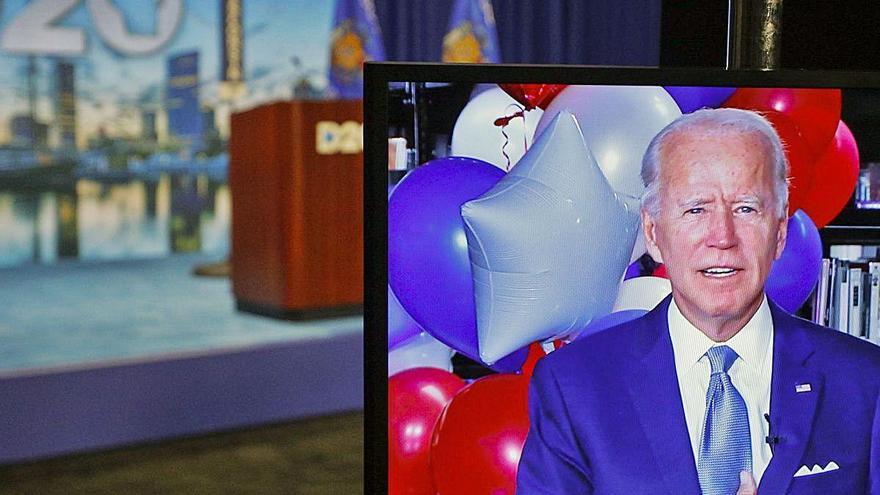 Biden és nominat candidat en una Convenció telemàtica.