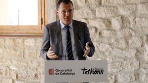 El conseller de Agricultura, Òscar Ordeig, en la presentación de los datos de la renta agraria de 2024, este miércoles en LAlbi (Garrigues).