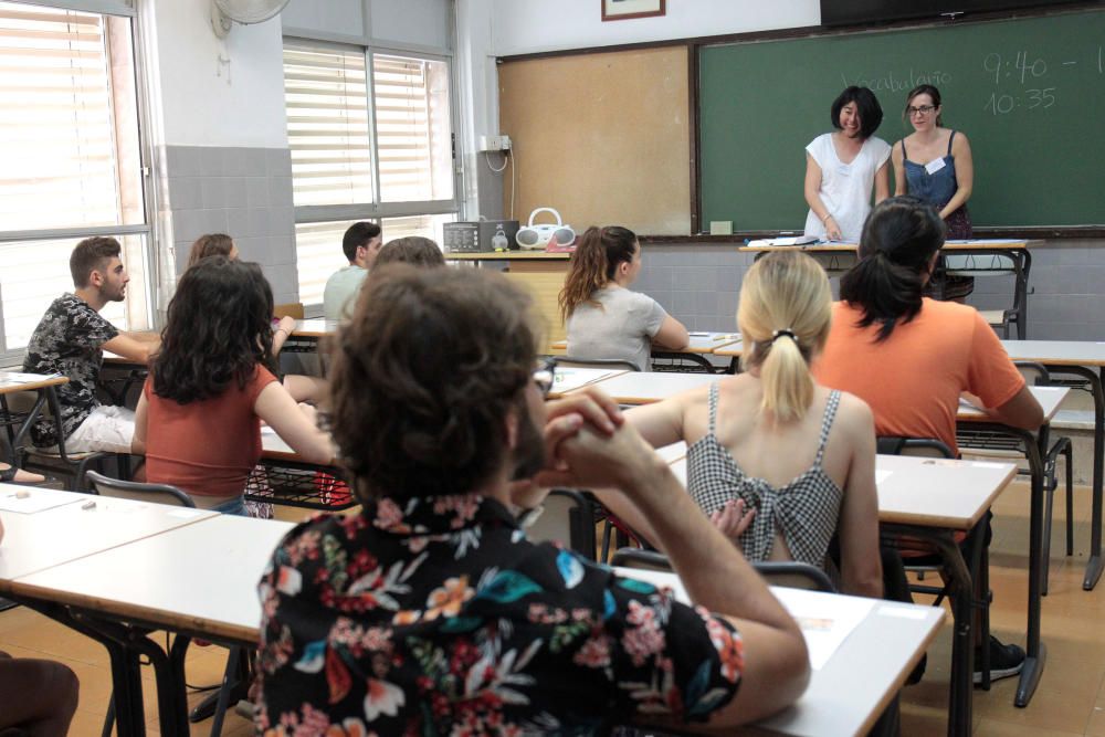 Examen oficial de japonés en València