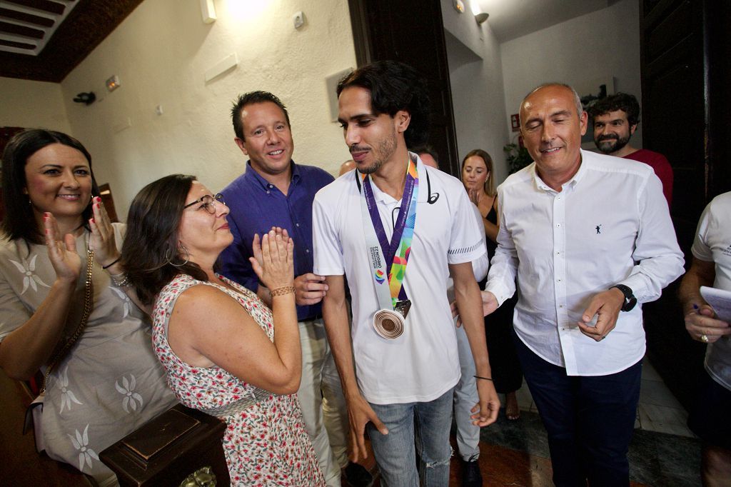 Recepción oficial y acto de bienvenida en Mula al atleta Mohamed Katir