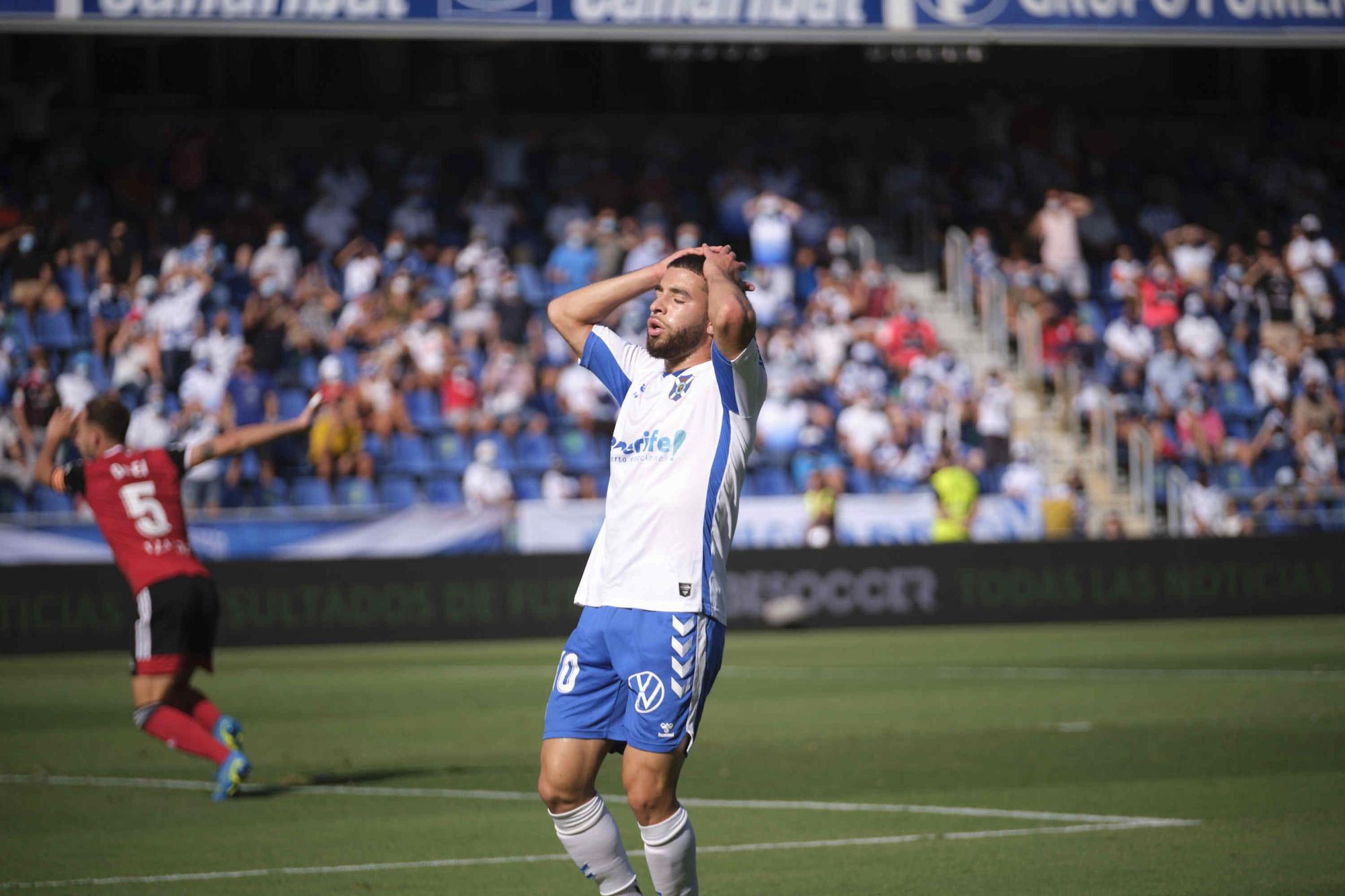 Encuentro entre el CD Tenerife y el Mirandés