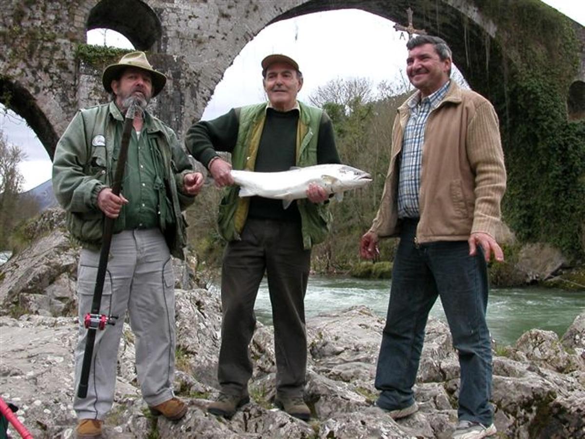 Fallece José Luis Somoano, "Paxa", abuelo de Álvaro Queipo y primer alcalde de la democracia en Cangas del Narcea