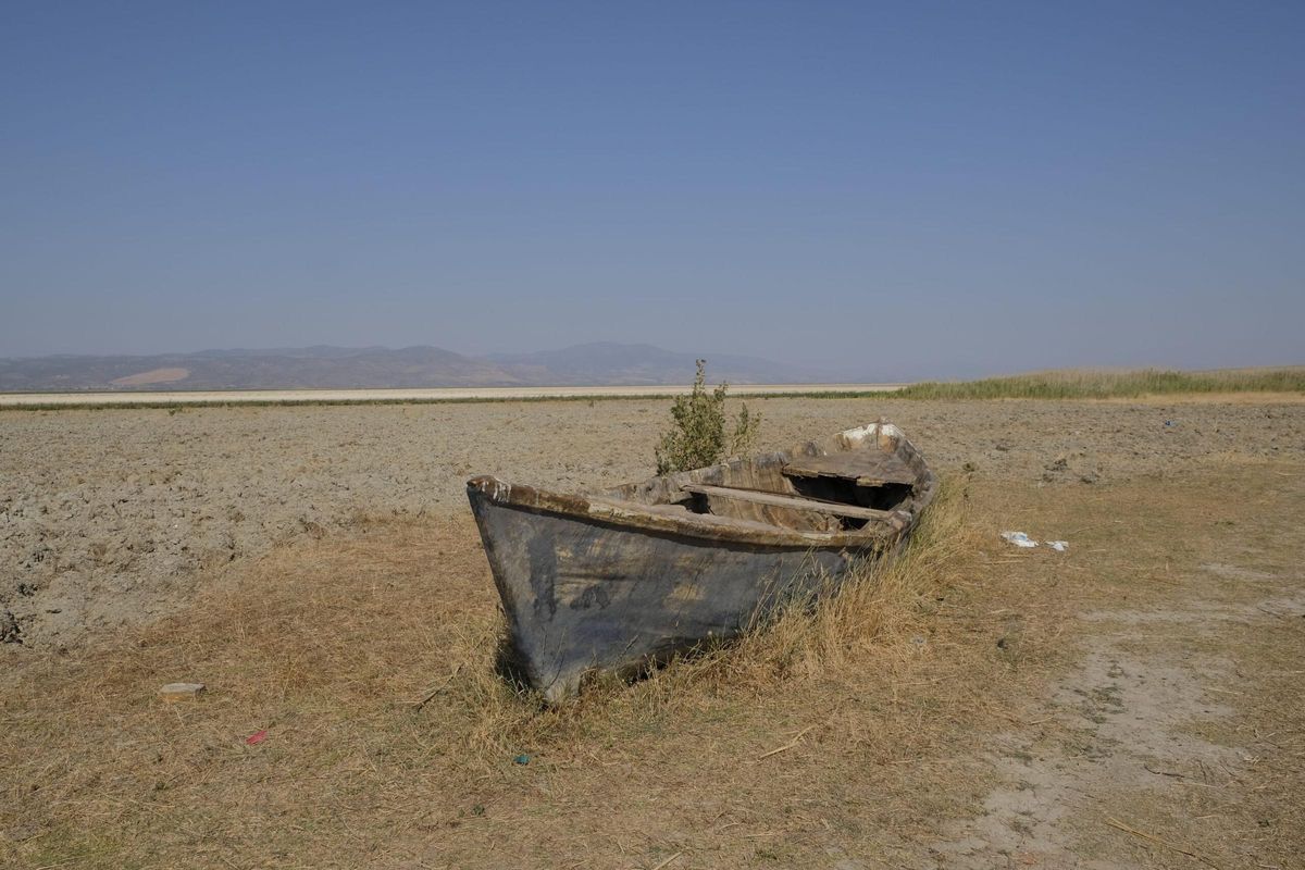 El lago Mármara, en Turquía, totalmente desecado