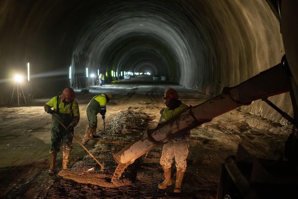 Visita al túnel de Erjos Visita al túnel de Erjos