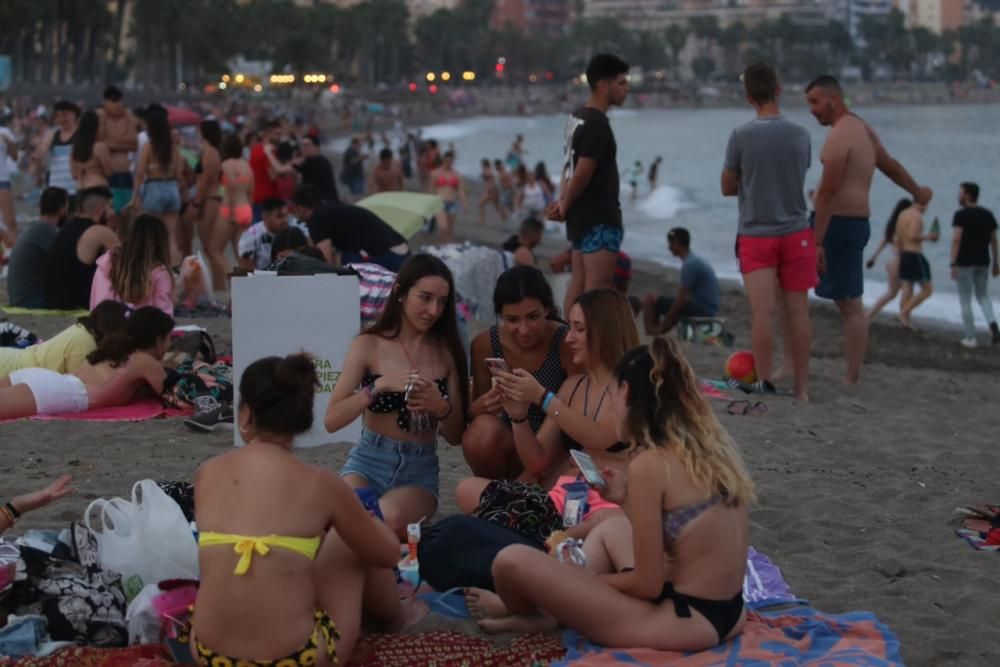 Málaga celebra la noche de San Juan en sus playas