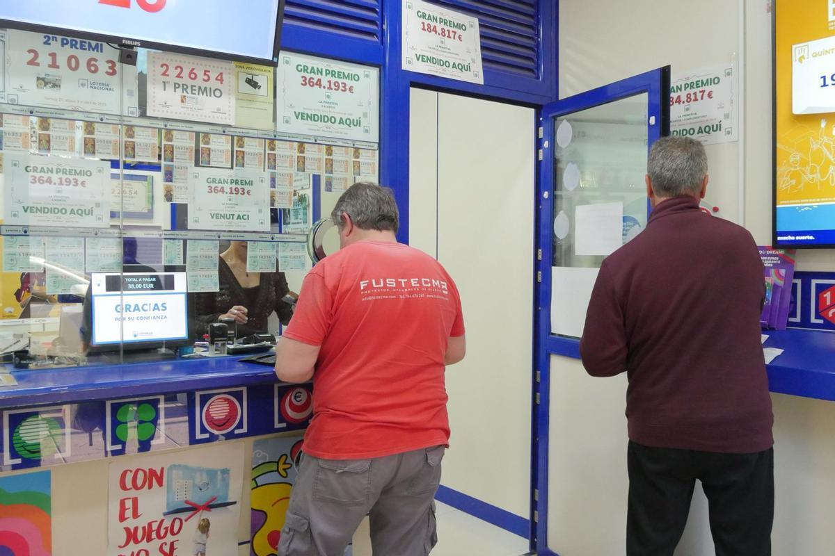 Oficina de lotería en la que se vendió el boleto premiado.