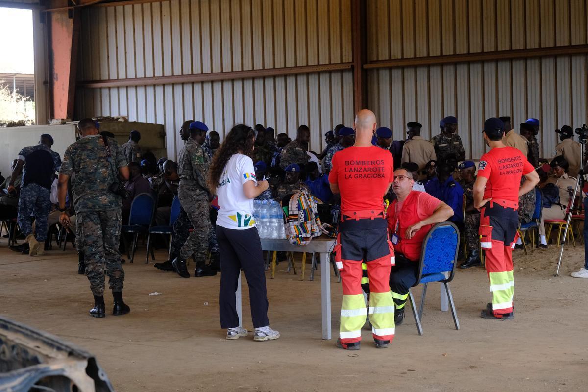 Bomberos de Lanzarote imparten un curso de primeros auxilios en Gambia