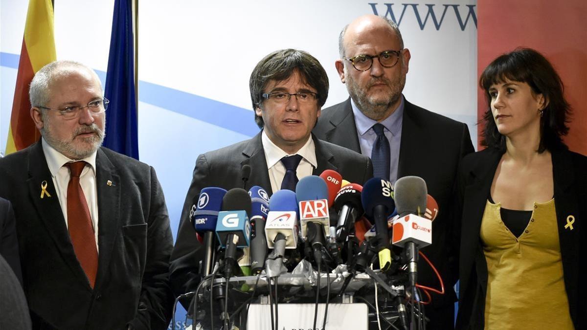 Comparecencia de Carles Puigdemont para valorar el resultado electoral desde Bruselas.