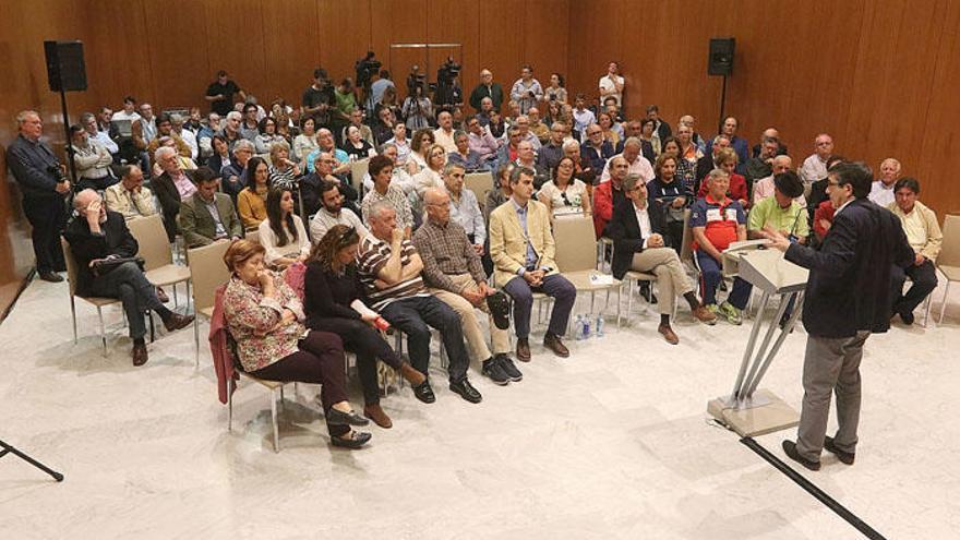 Patxi López inició el pasado lunes oficialmente el ciclo de la disputa por el poder en el PSOE en Málaga.