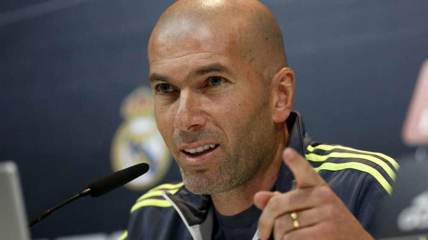 Zinedine Zidane, ayer durante la rueda de prensa.