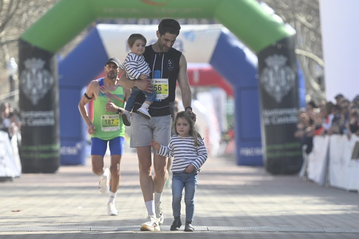 Algunas de las mejores celebraciones en meta del Marató bp Castelló