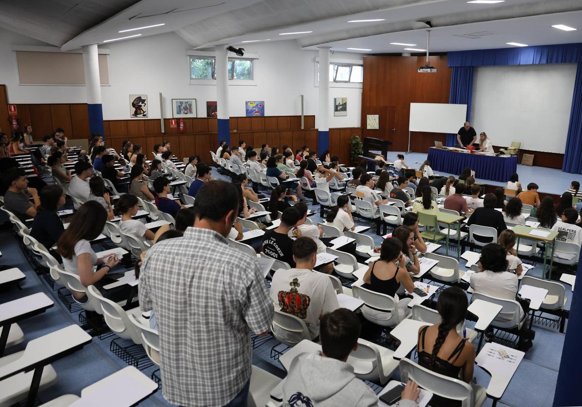 Bachilleres sobresalientes en busca de la perfección Bachilleres sobresalientes en busca de la perfección