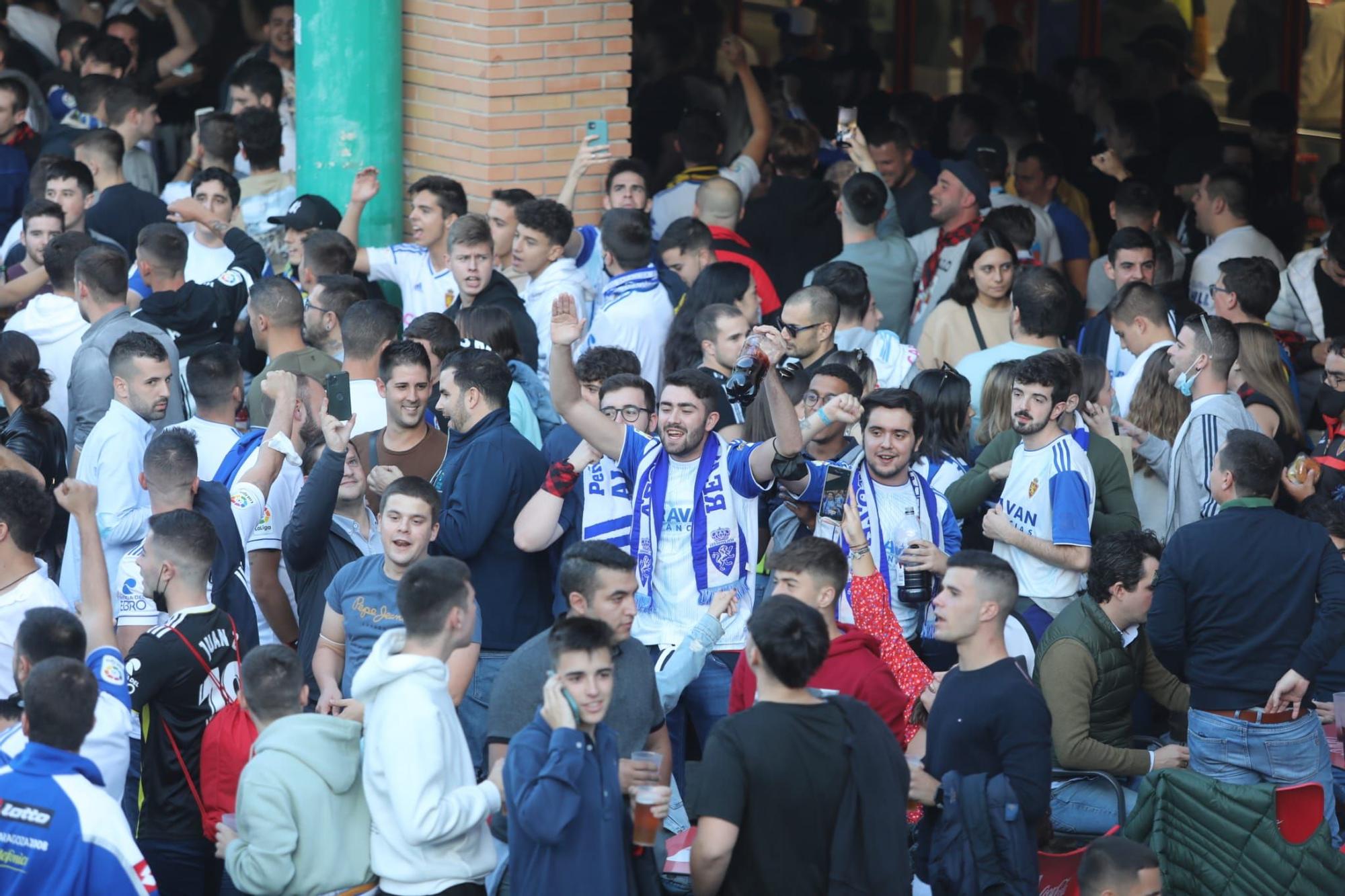 La hora previa al derbi, en imágenes