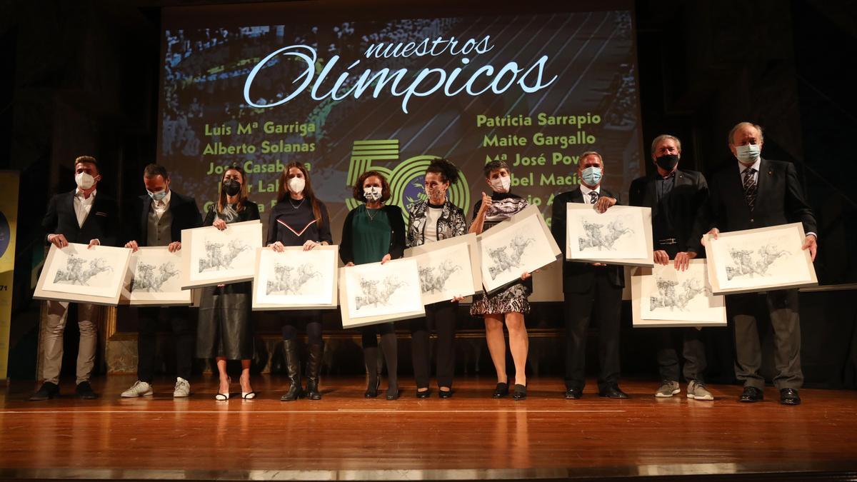 Varios atletas olímpicos del club, como Carlos Mayo o María José Poves, fueron homenajeados.