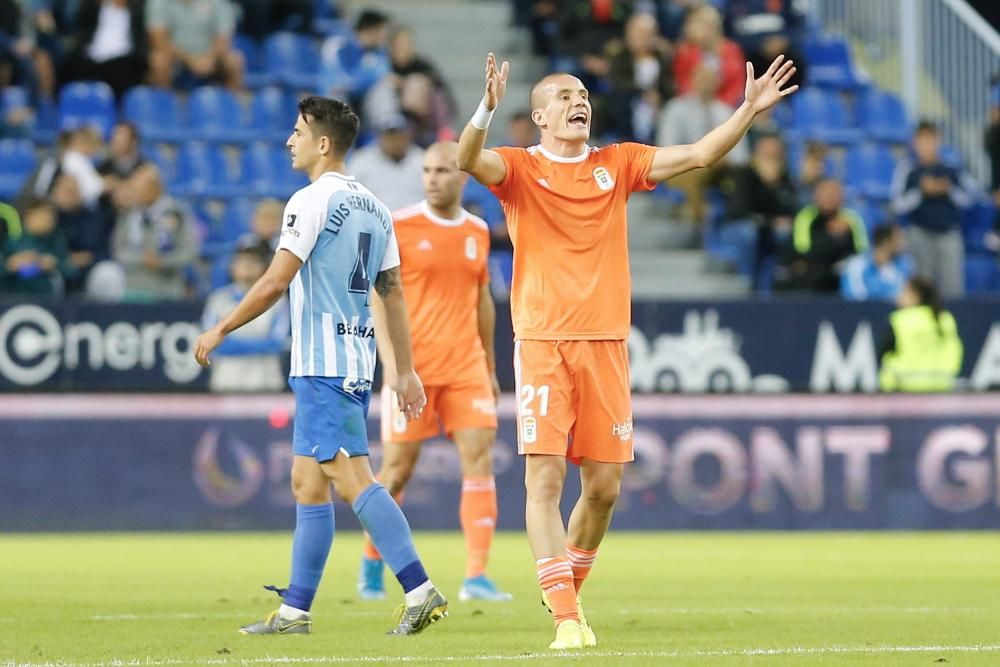 El partido entre el Málaga y el Oviedo, en imágenes