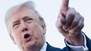 Trump ajorna els atacs a elèctriques per unes converses que l’Iran desmenteix