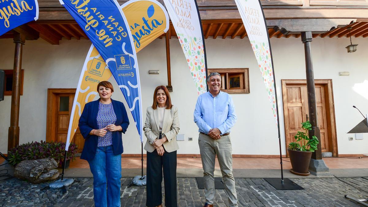 Minerva Alonso, Carmen Hernández y Servando González en la presentación de la Feria