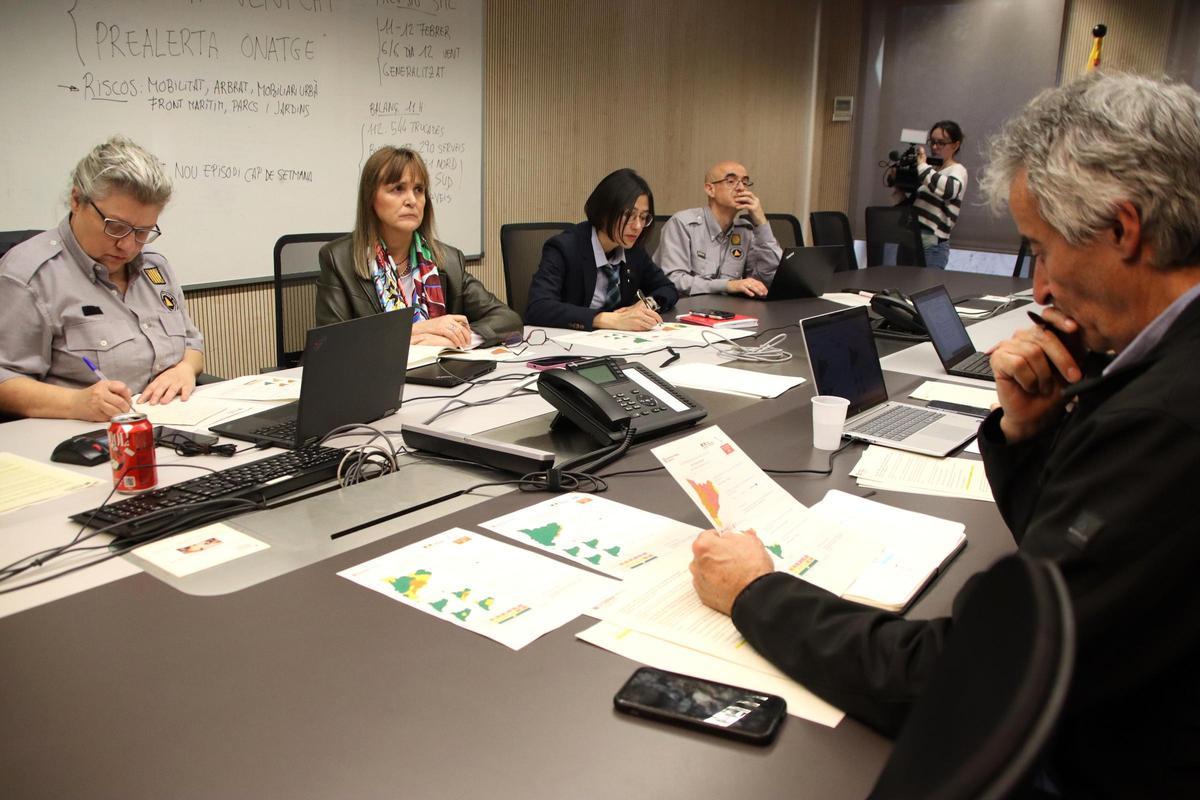 El Comitè d'Emergències, reunit al CECAT.