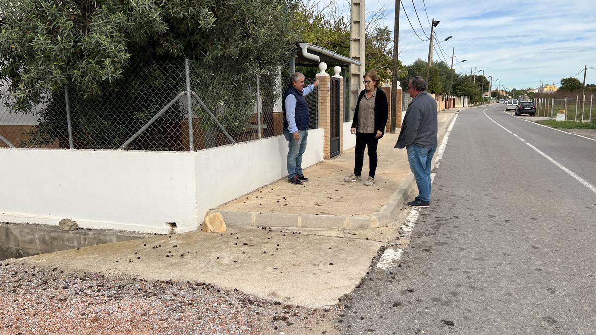 Prolongarán las aceras entre el camí la Cossa y el camí del Masquemado y otro segundo tramo hasta el camí Serra