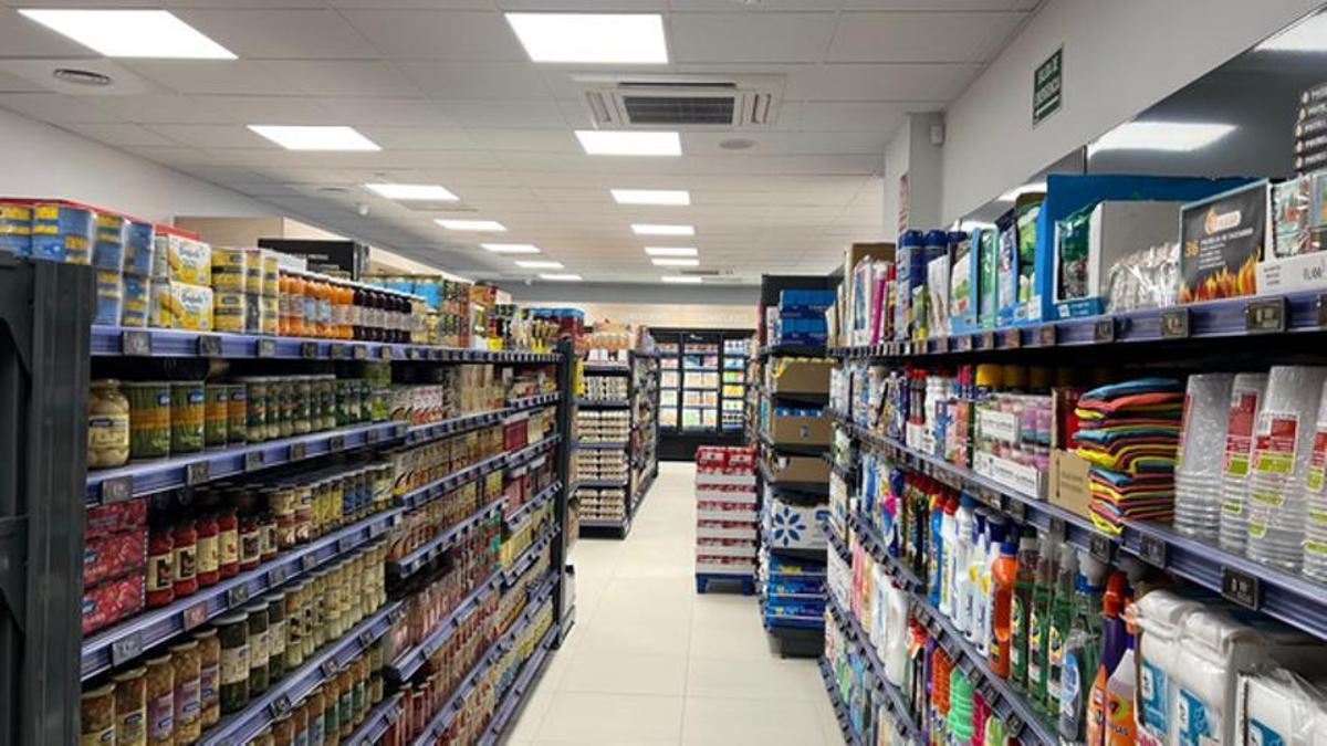 Interior d'un dels supermercats Kuups, en una imatge.