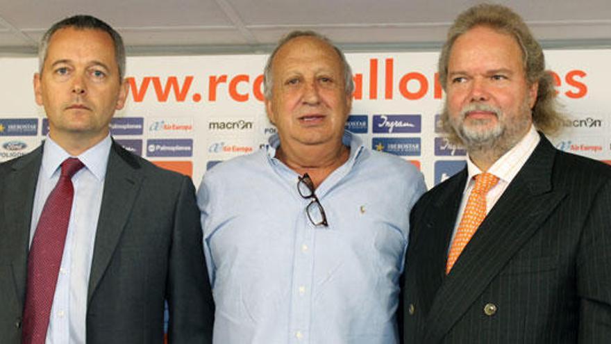 Ian Livesey, Jaume Cladera y Utz Claasen, ayer tras la presentación en Son Bibiloni.