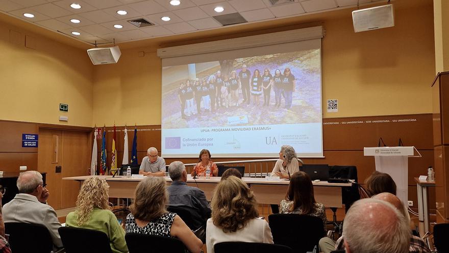 La Universidad Permanente de la UA ofrece más de 100 asignaturas en su 25 aniversario