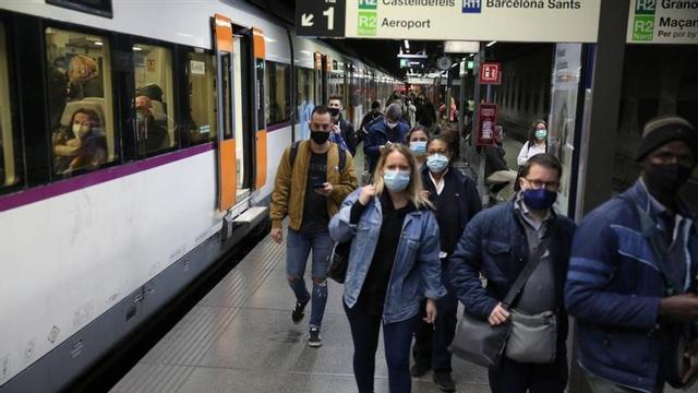 Trenes de Rodalies en la estación del Clot, el pasado 27 de octubre.