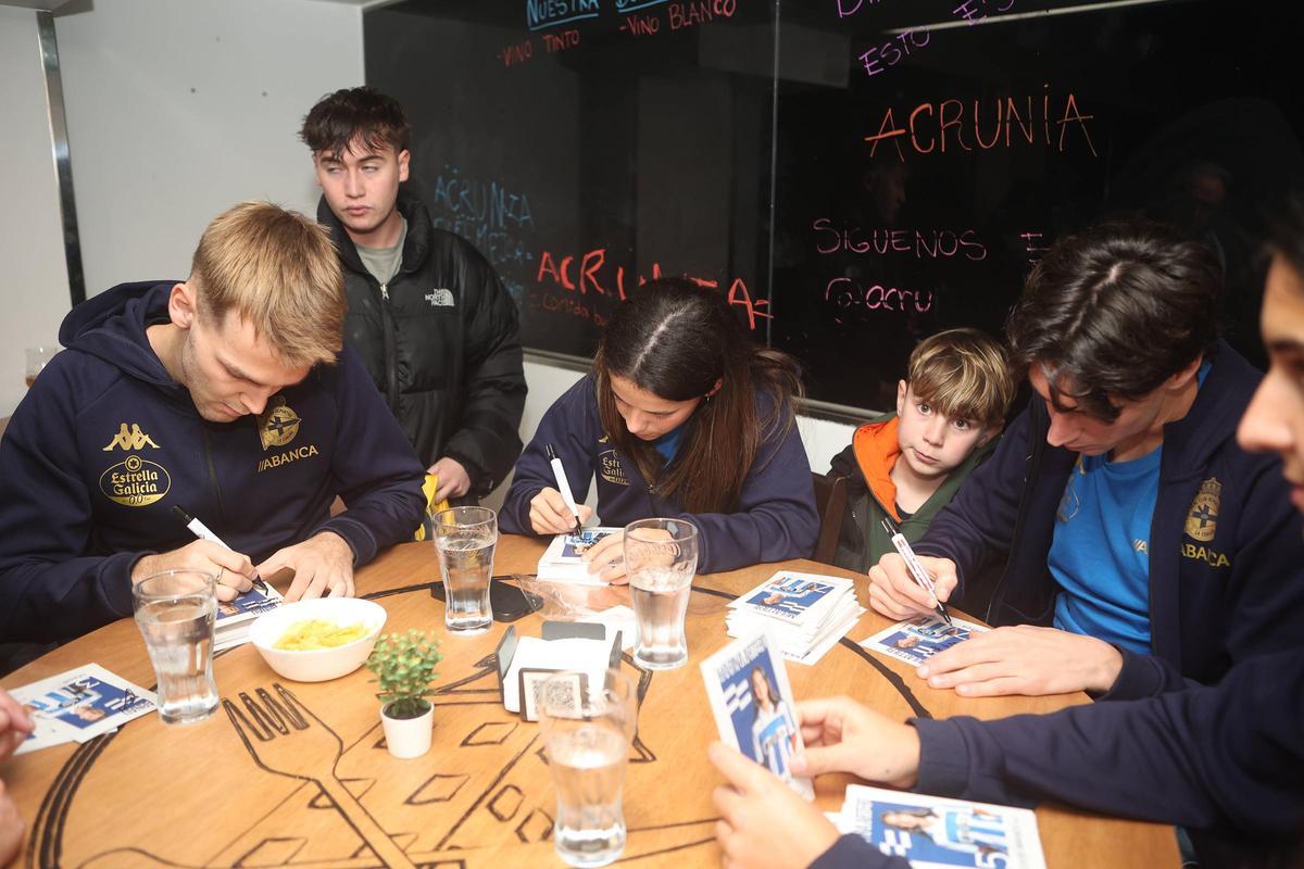 Inaugurada la peña deportivista Acrunia en Vioño