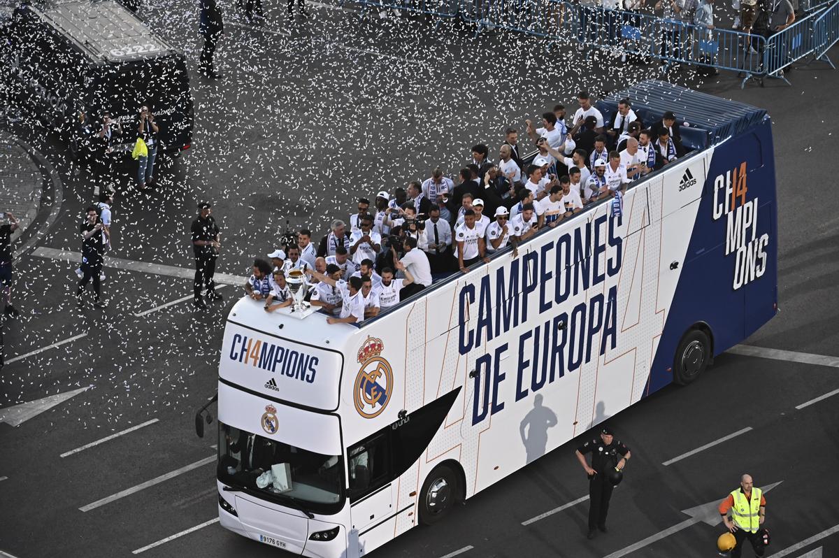 El Real Madrid celebra su 14ª Copa de Europa con su afición